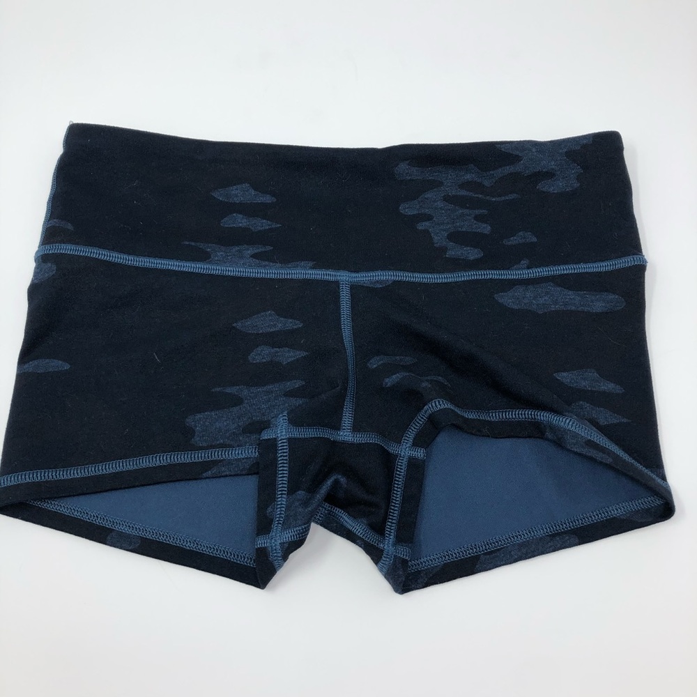 Blue camouflage Lulu shorts! 25 or best offer!